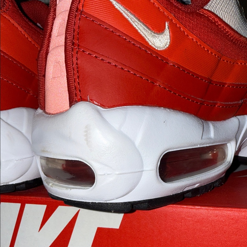 Nike Air Max 95 - Men’s 7.5 / Women 9 (No Box) - Picture 13 of 16
